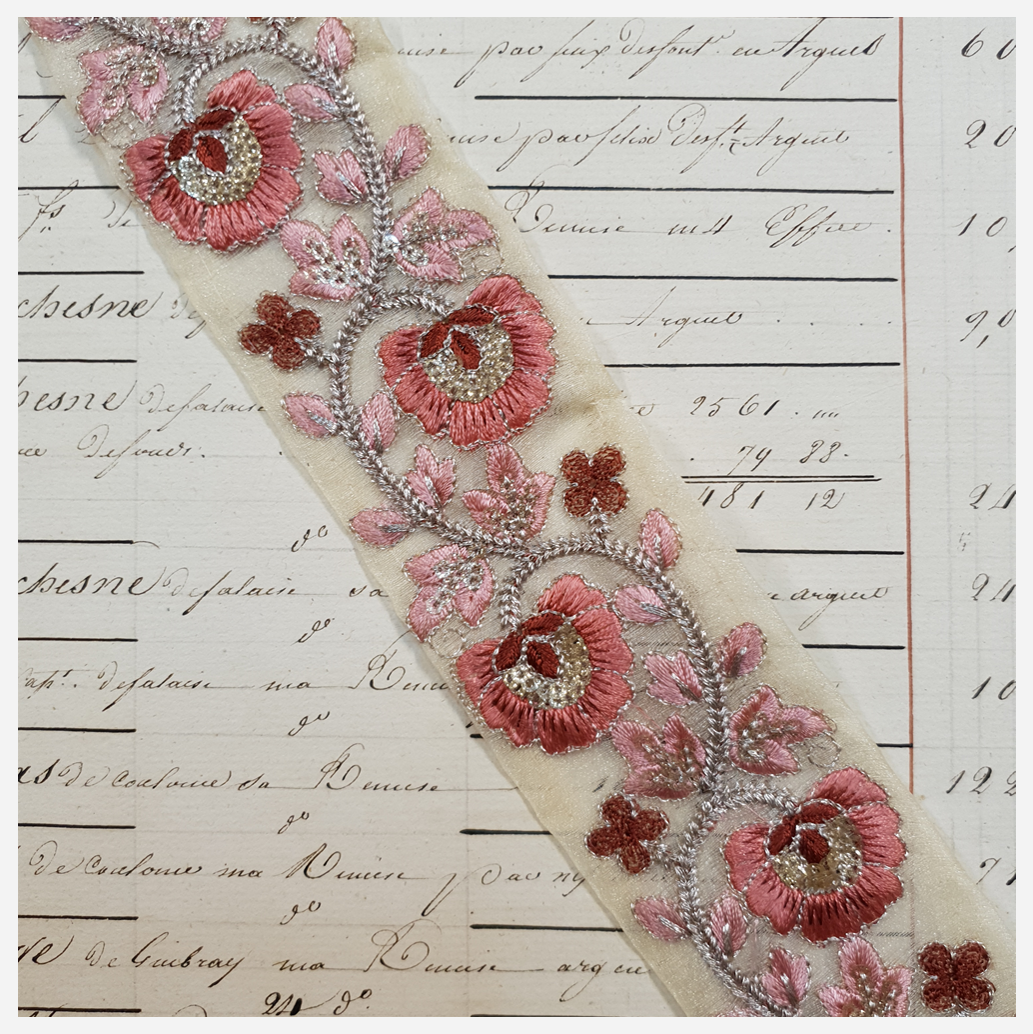 Embroidered Trim - 1 Meter - (ITR-1046)