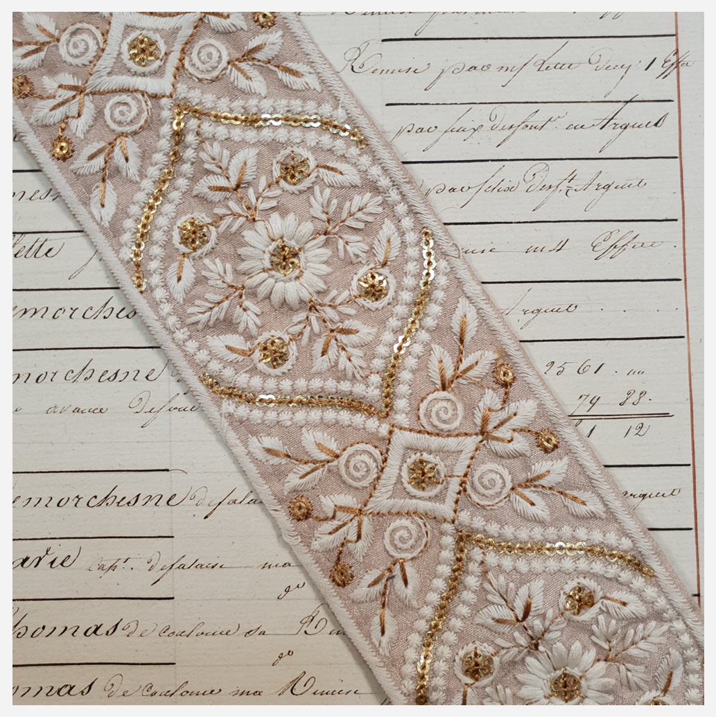 Embroidered Trim - 1 Meter - (ITR-1062)