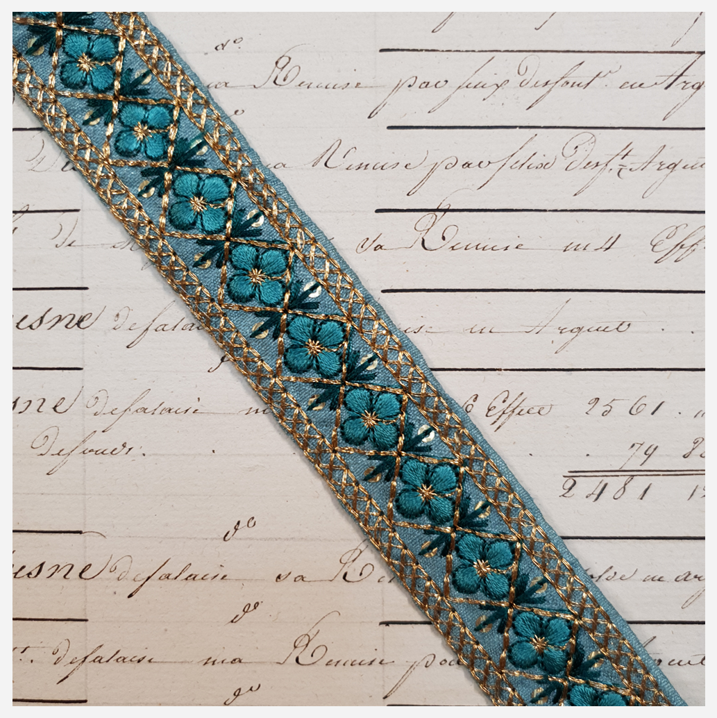 Embroidered Trim - 1 Meter - (ITR-1073)