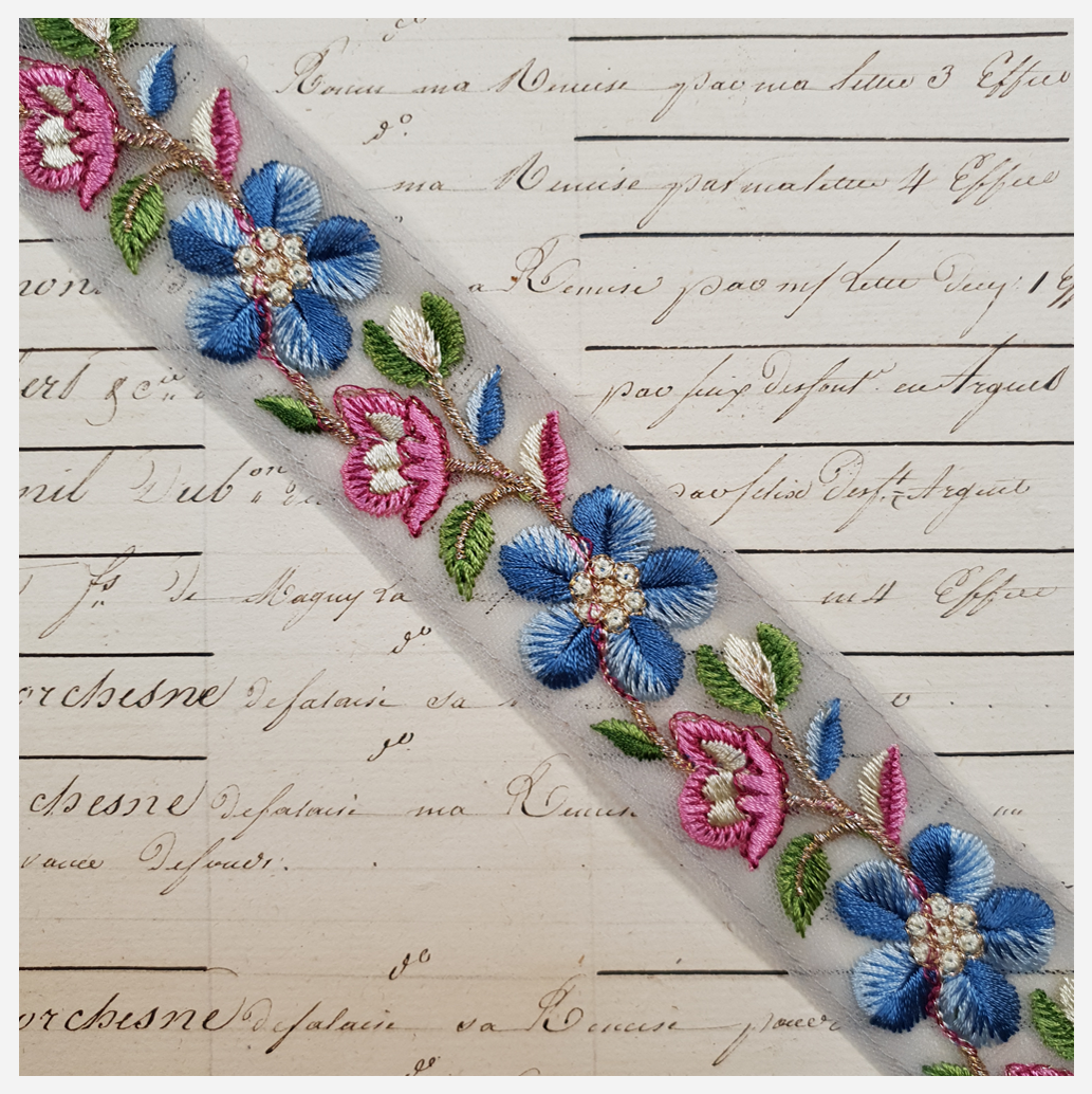 Embroidered Trim - 1 Meter - (ITR-1085)