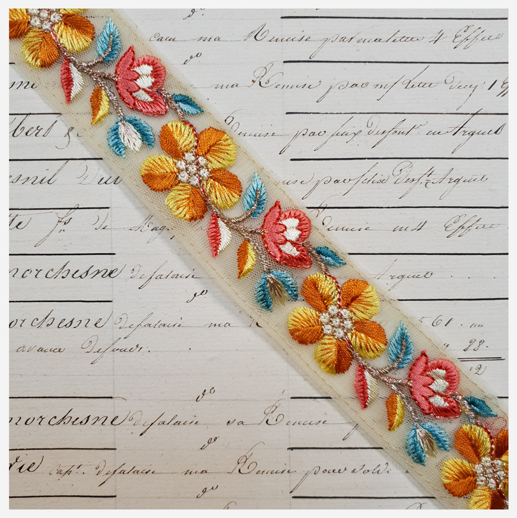 Embroidered Trim - 1 Meter - (ITR-1086)