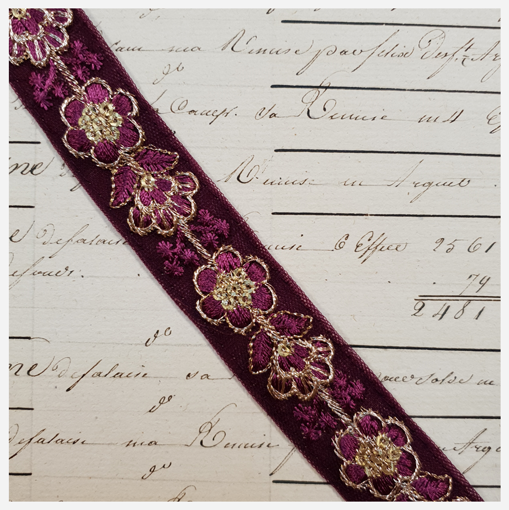 Embroidered Trim - 1 Meter - (ITR-1117)