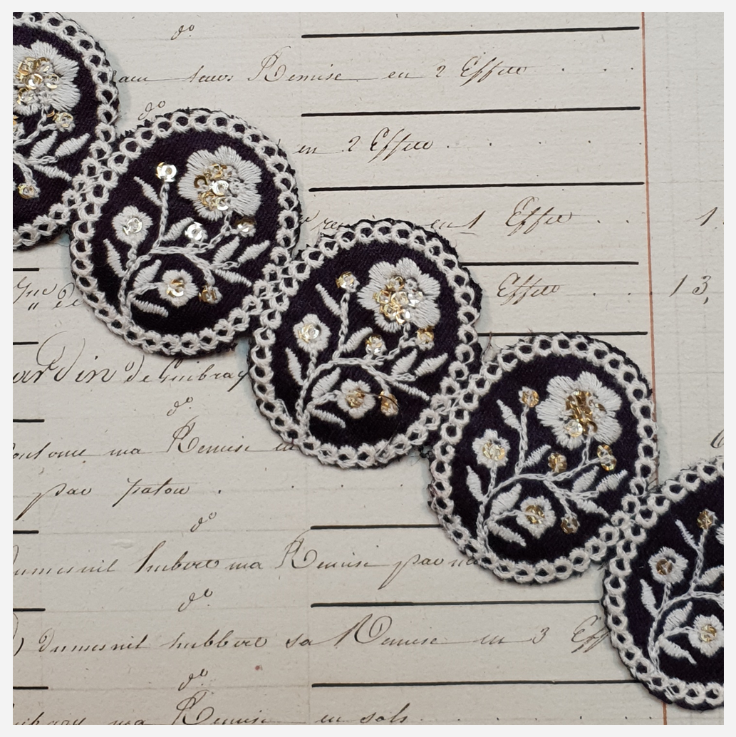 Embroidered Trim - ROLL - (ITR-1148)