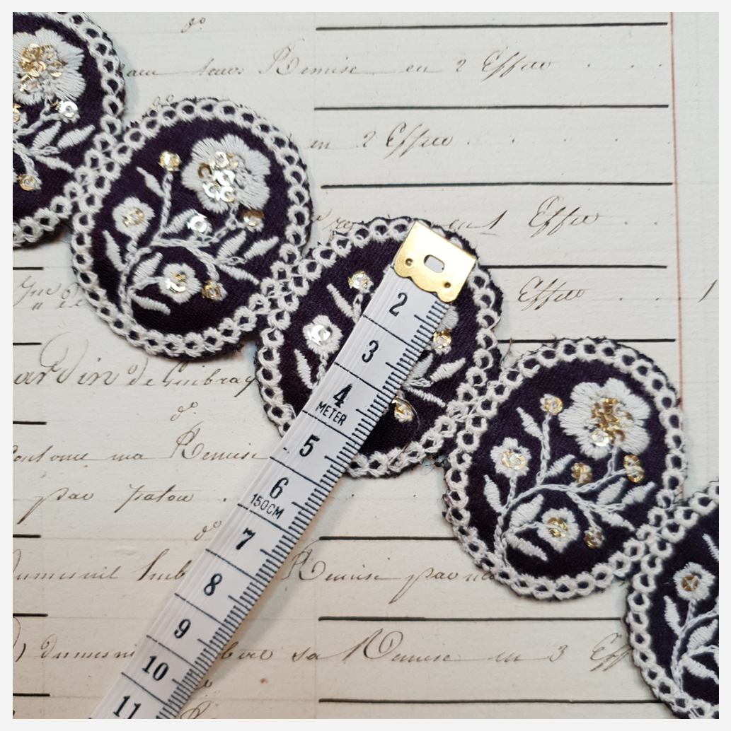 Embroidered Trim - ROLL - (ITR-1148)