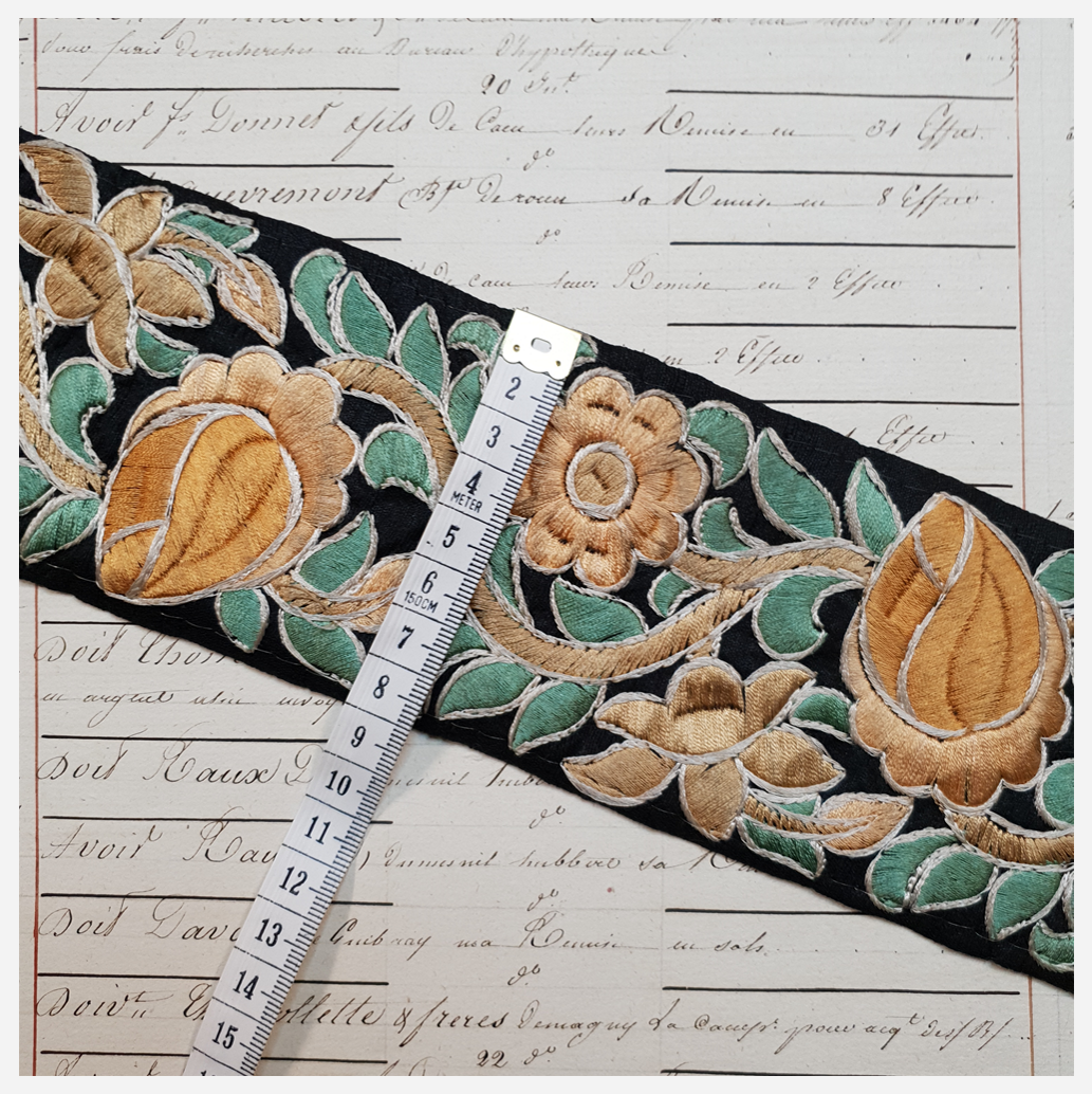 Embroidered Trim - 1 Meter - (ITR-1155)