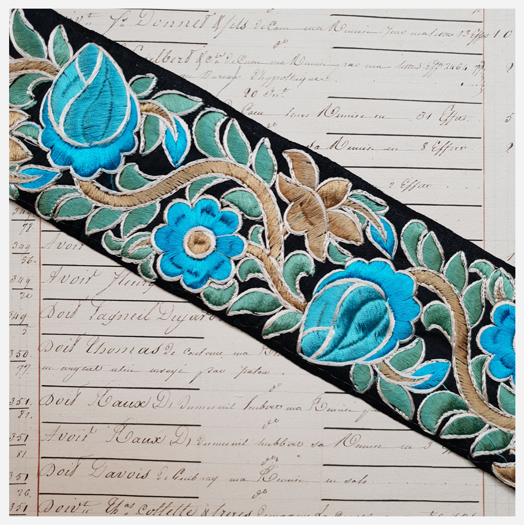 Embroidered Trim - 1 Meter - (ITR-1161)