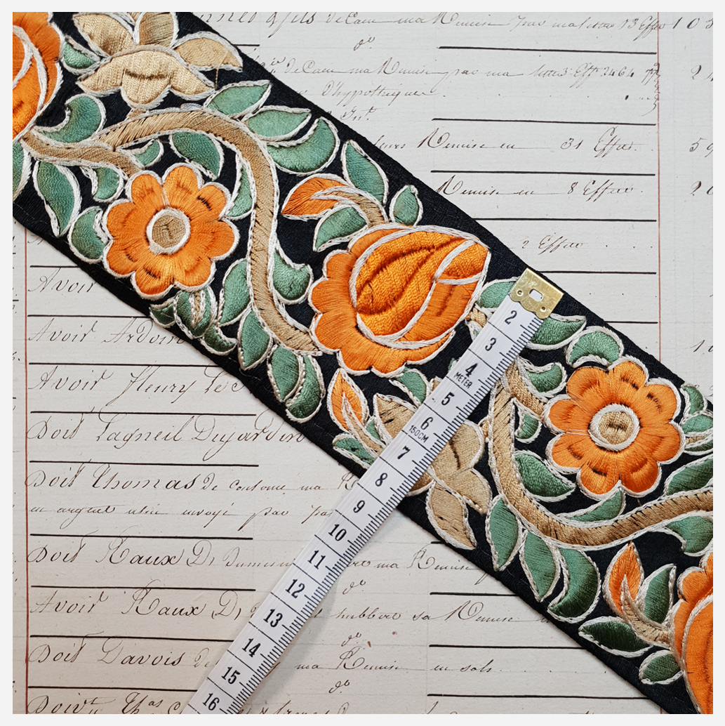 Embroidered Trim - 1 Meter - (ITR-1165)