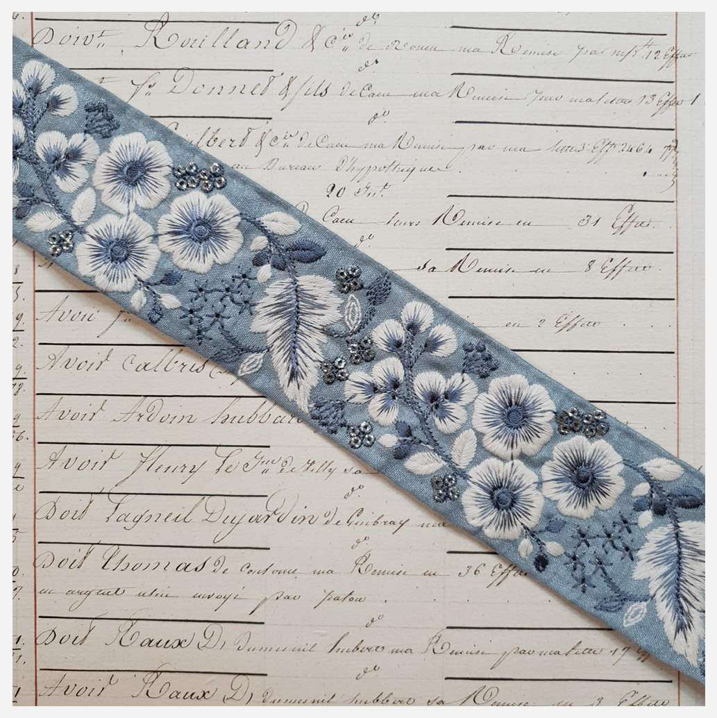 Embroidered Trim - 1 Meter - (ITR-1186)