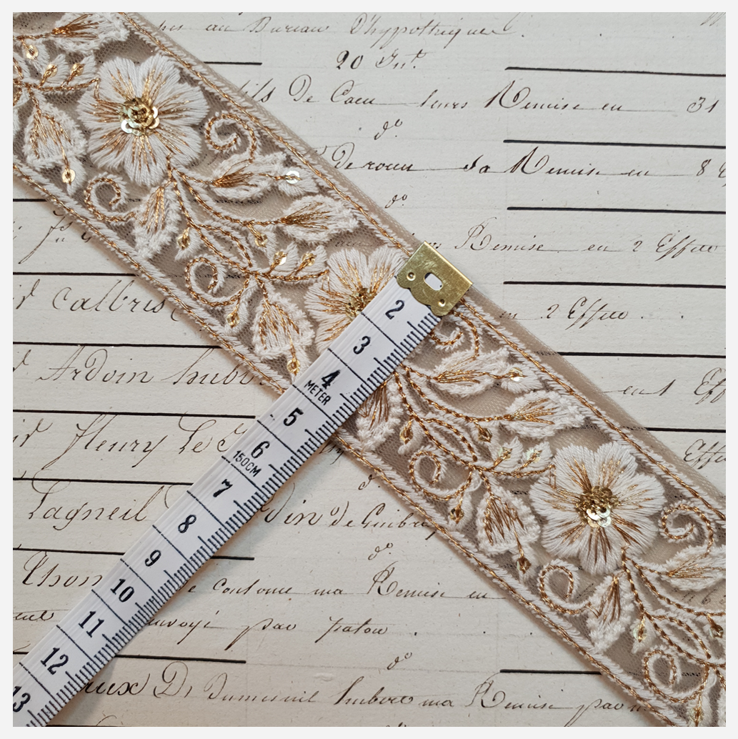 Embroidered Trim - 1 Meter - (ITR-1189)
