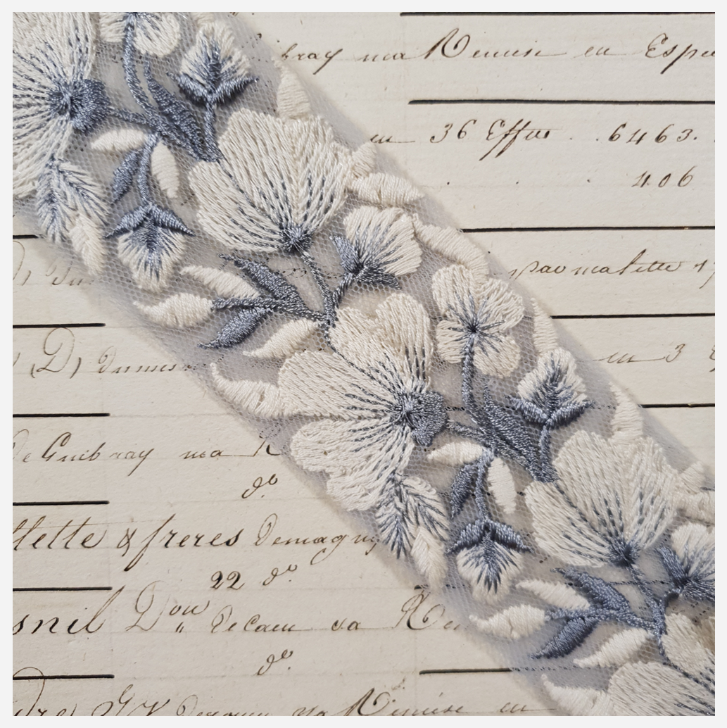 Embroidered Trim - 1 Meter - (ITR-1200)