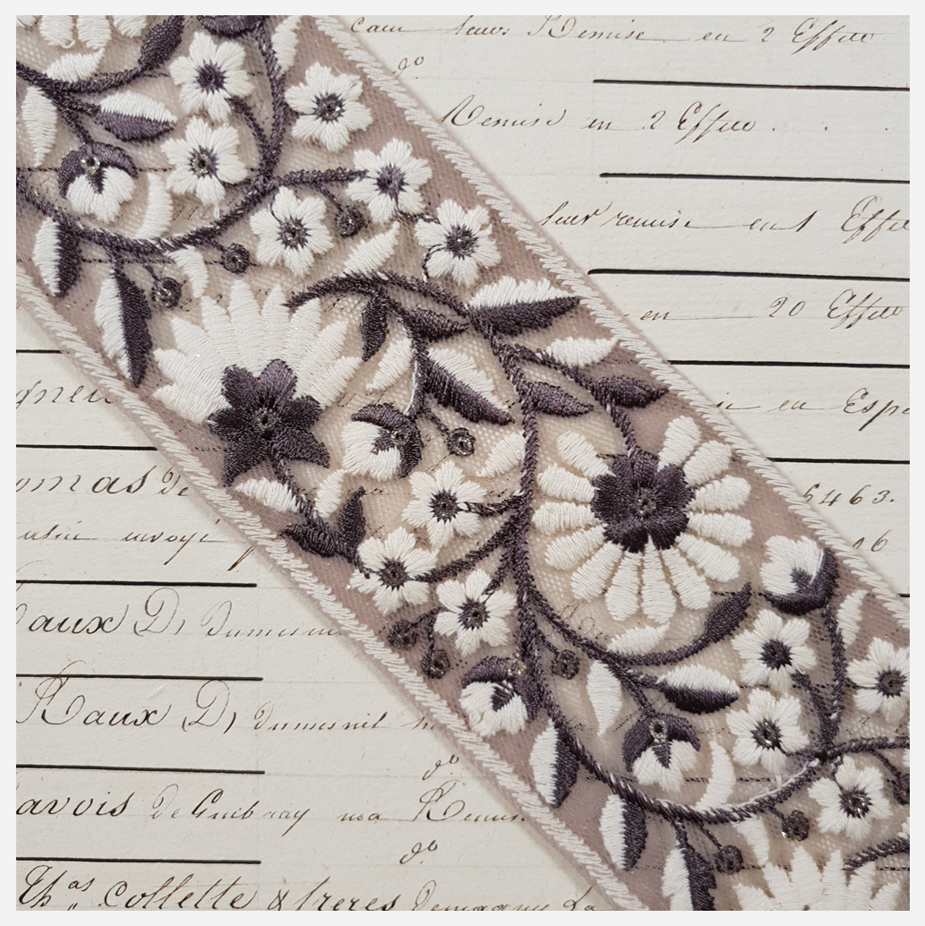 Embroidered Trim - 1 Meter - (ITR-1208)