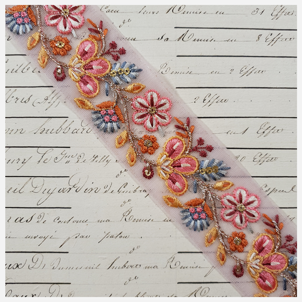 Embroidered Trim - 1 Meter - (ITR-1226)