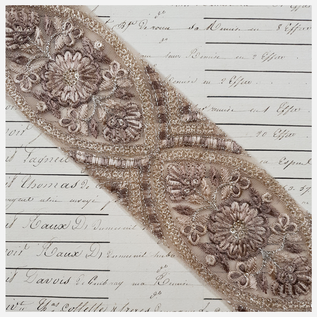 Embroidered Trim - 1 Meter - (ITR-1229)