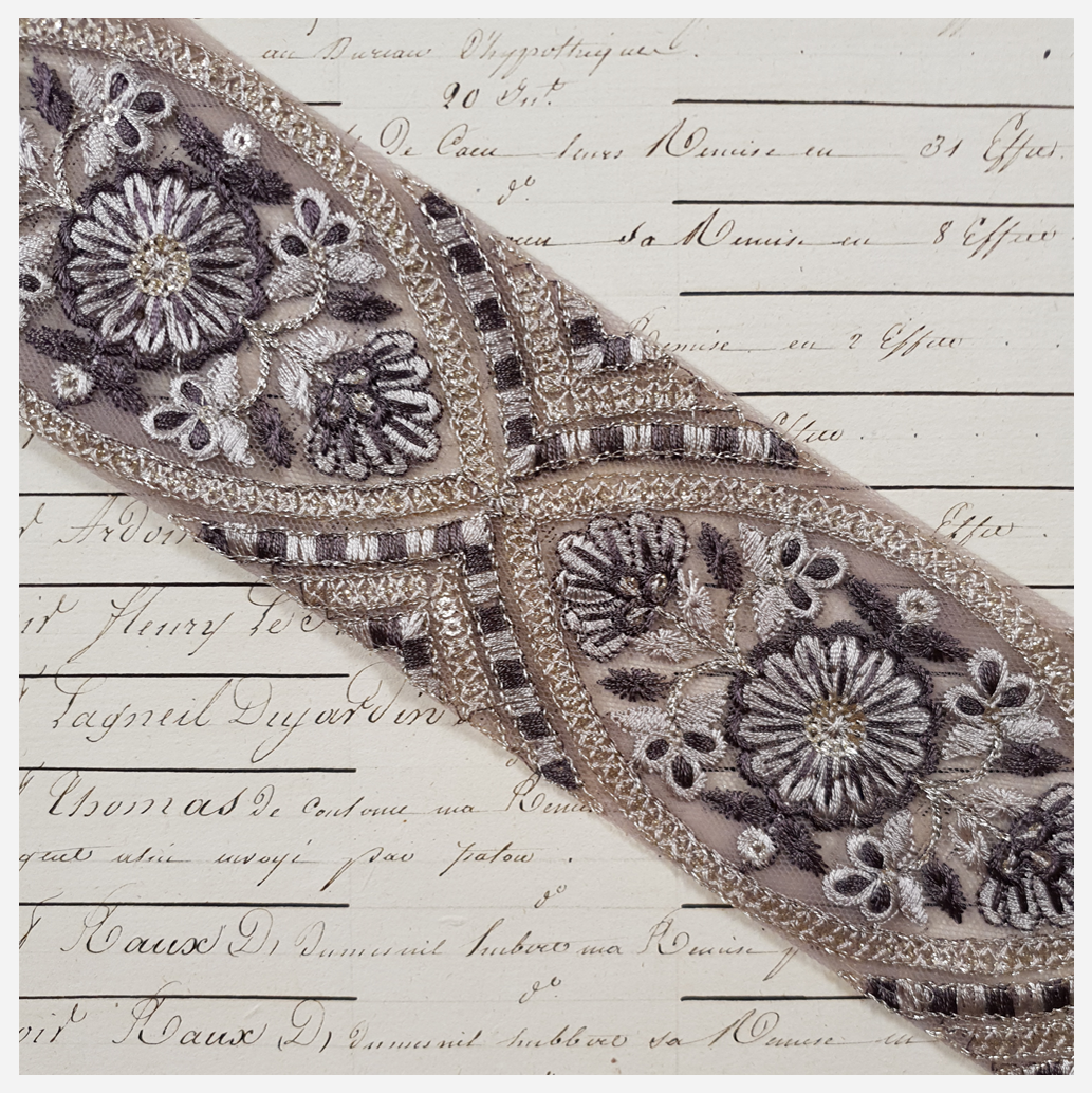 Embroidered Trim - 1 Meter - (ITR-1234)