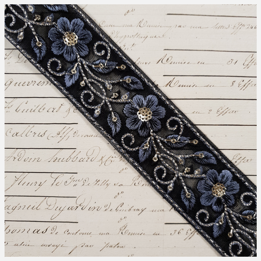 Embroidered Trim - 1 Meter - (ITR-1251)