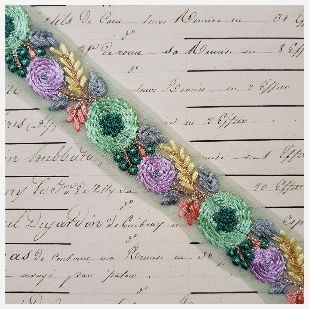 Embroidered Trim - 1 Meter - (ITR-1266)