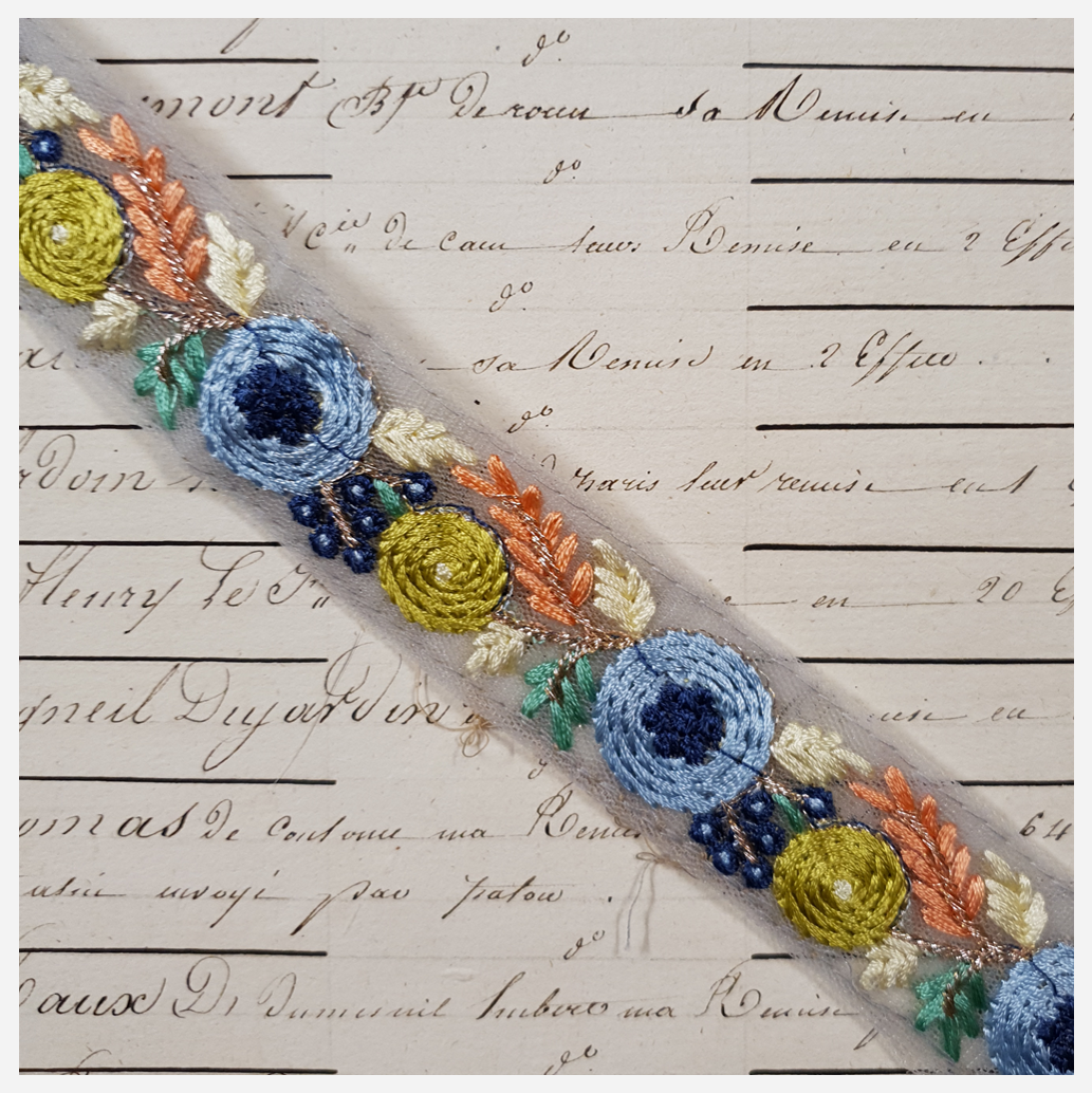 Embroidered Trim - 1 Meter - (ITR-1267)