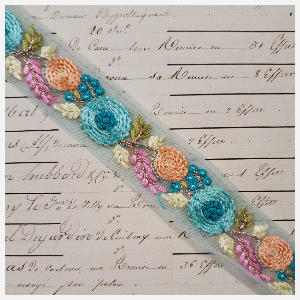 Embroidered Trim - 1 Meter - (ITR-1268)