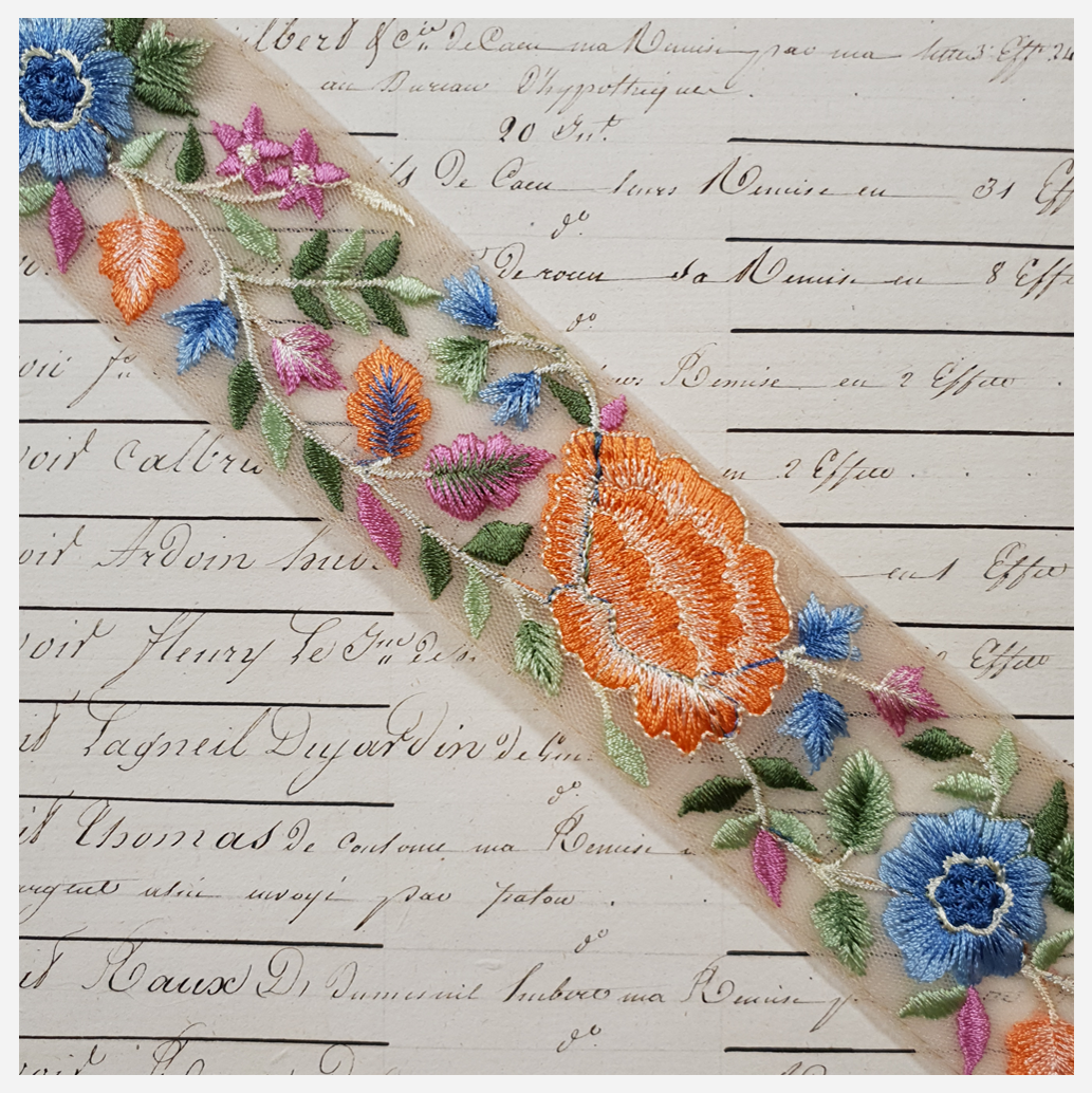 Embroidered Trim - 1 Meter - (ITR-1275)