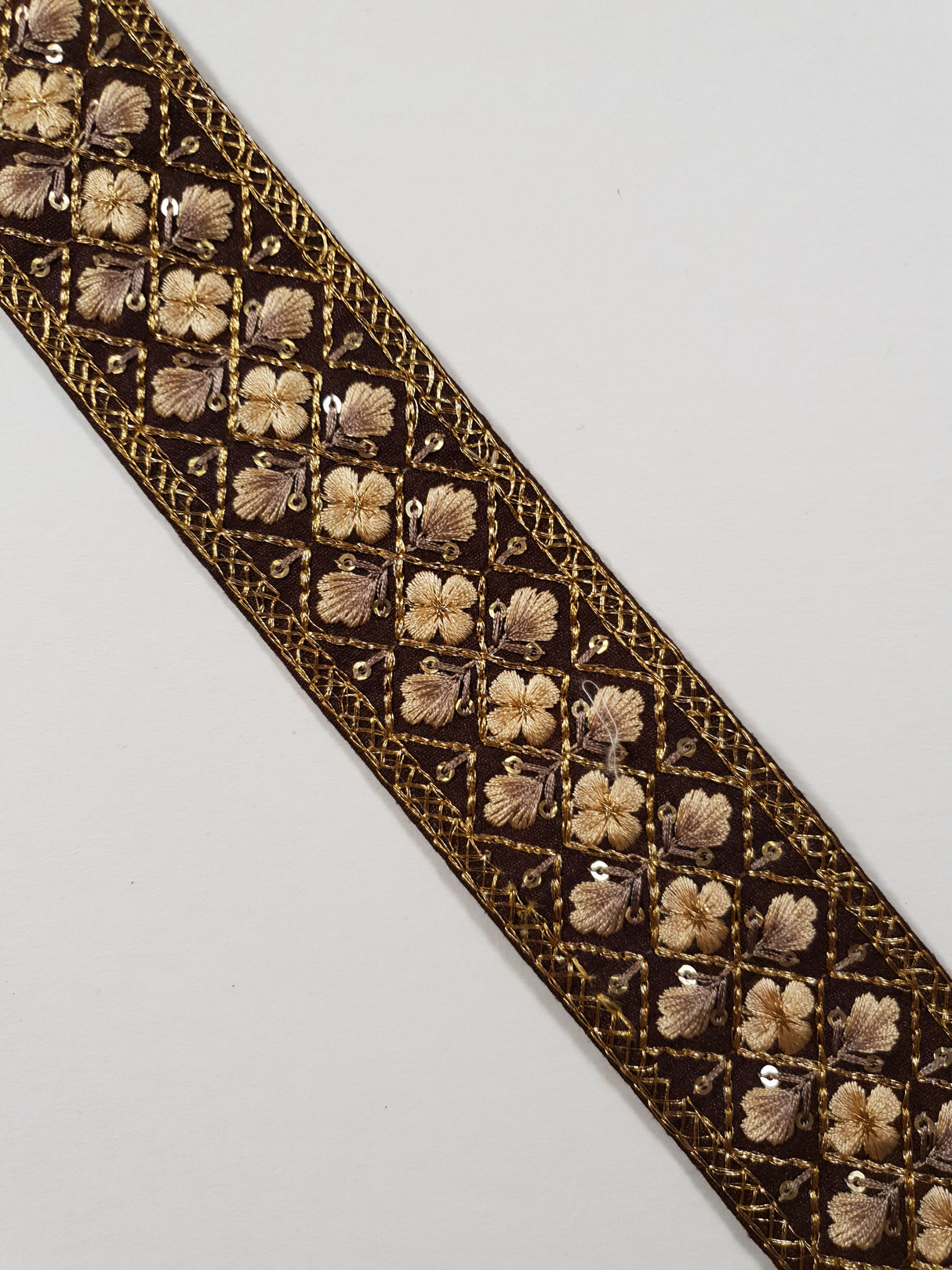 Embroidered Trim - 1 Meter - (ITR-1290)