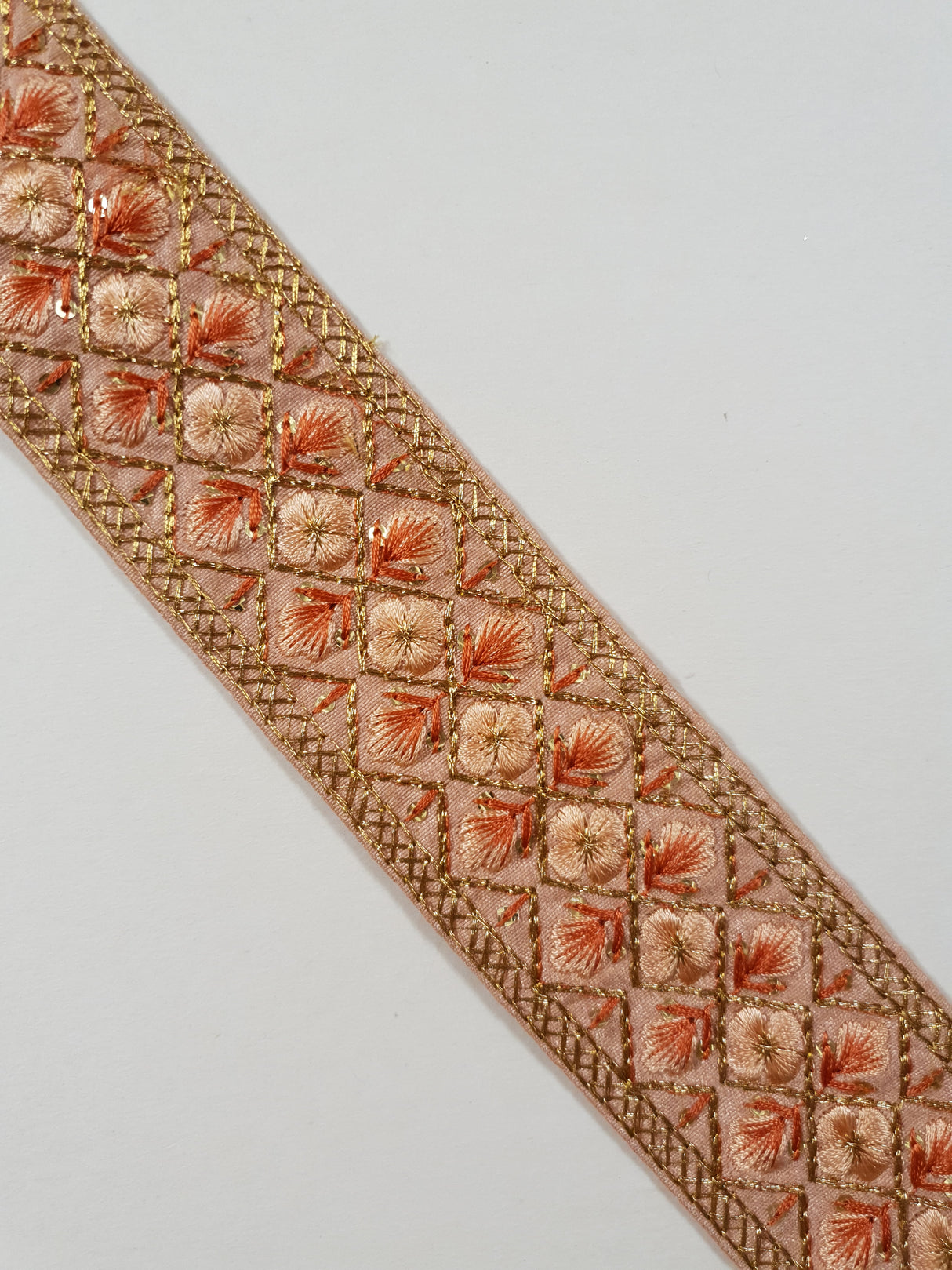 Embroidered Trim - 1 Meter - (ITR-1297)