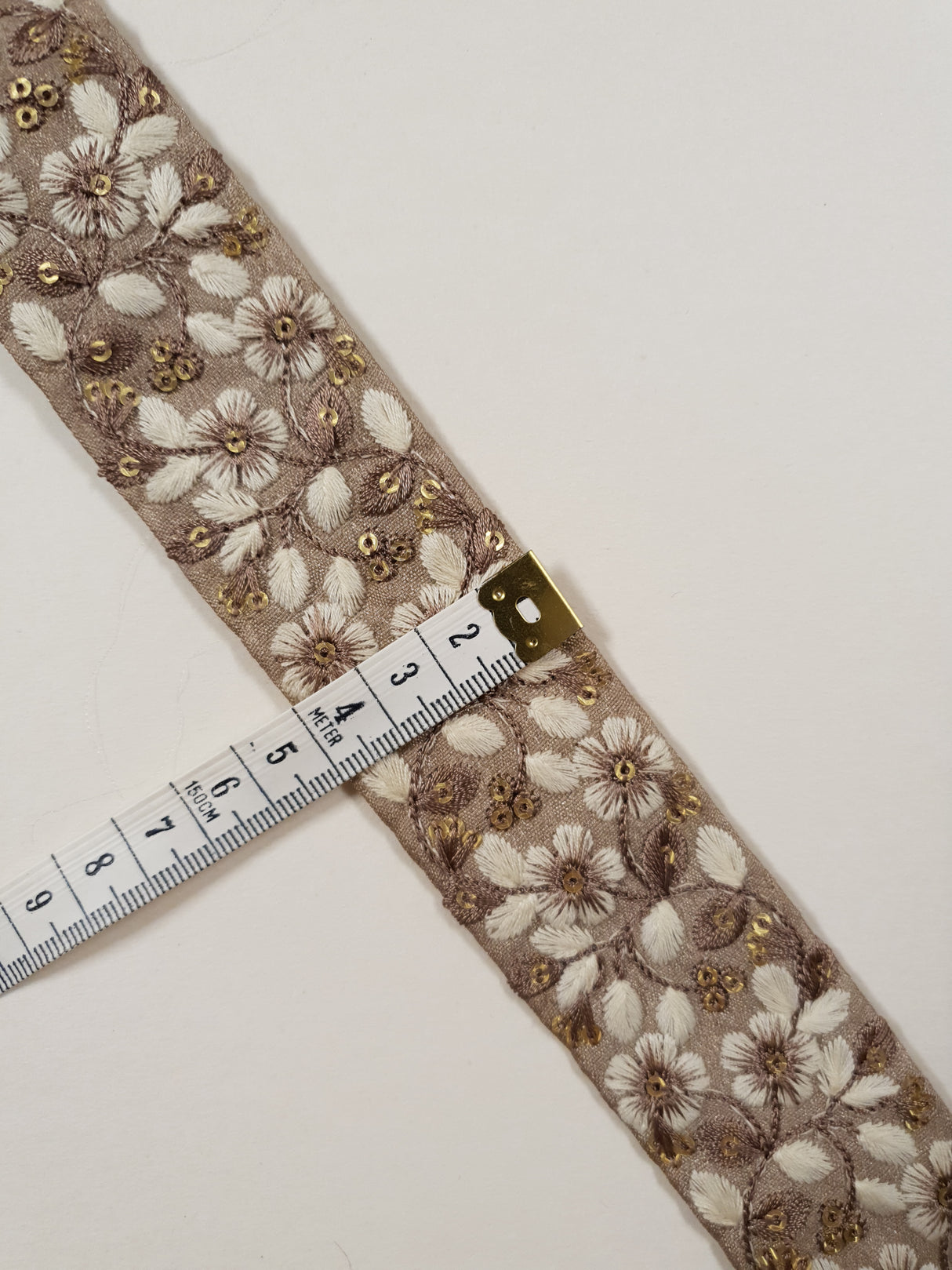 Embroidered Trim - 1 Meter - (ITR-1303)