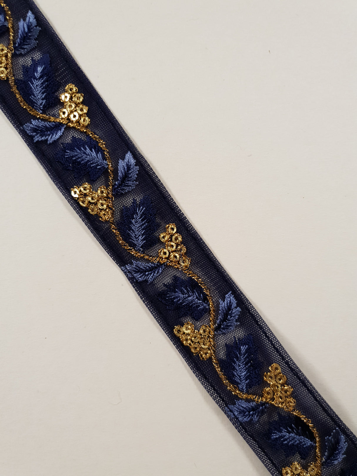Embroidered Trim - 1 Meter - (ITR-1315)