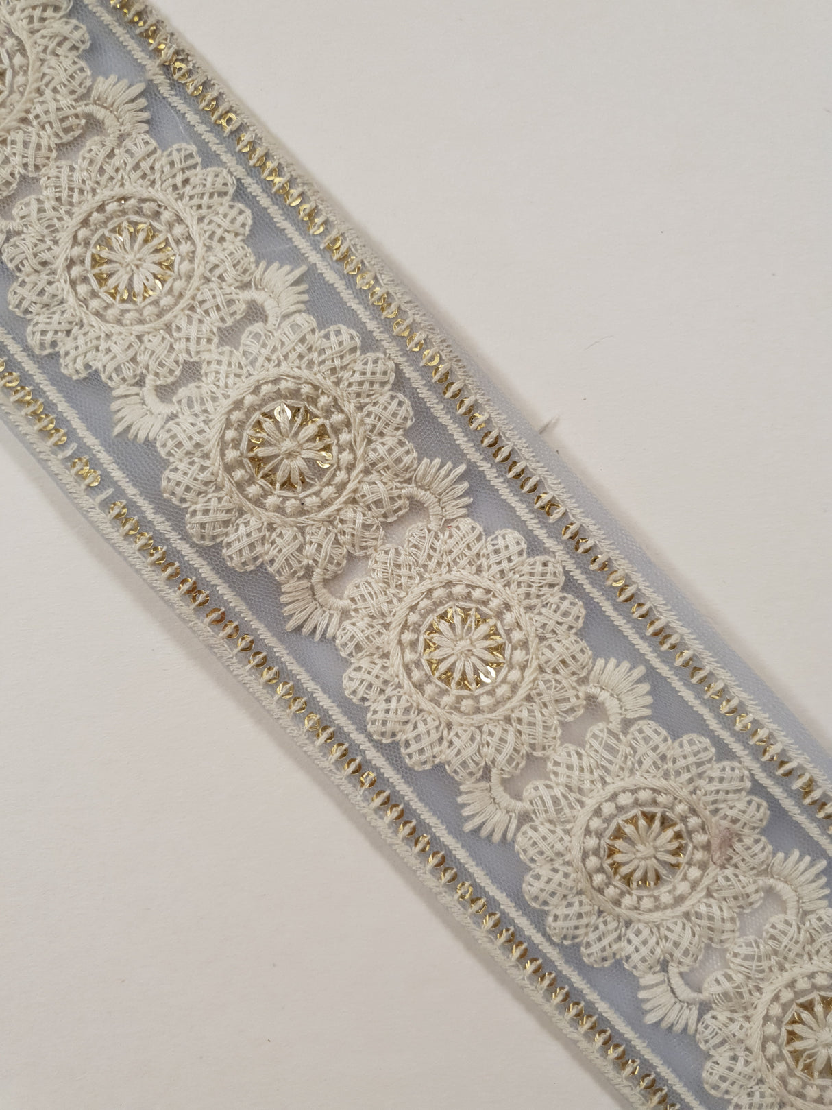 Embroidered Trim - 1 Meter - (ITR-1351)
