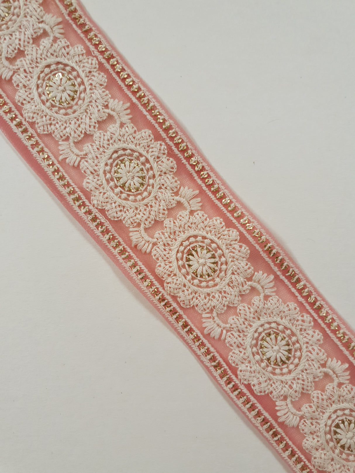 Embroidered Trim - 1 Meter - (ITR-1353)
