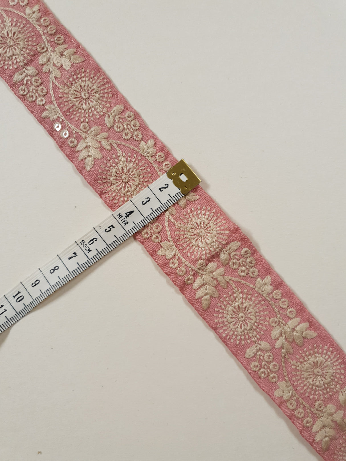 Embroidered Trim - 1 Meter - (ITR-1365)