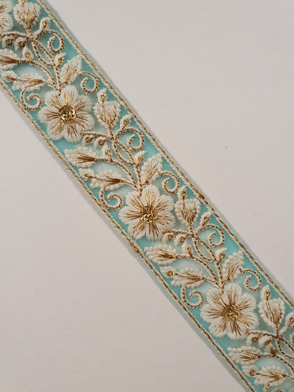 Embroidered Trim - ROLL - (ITR-1367)