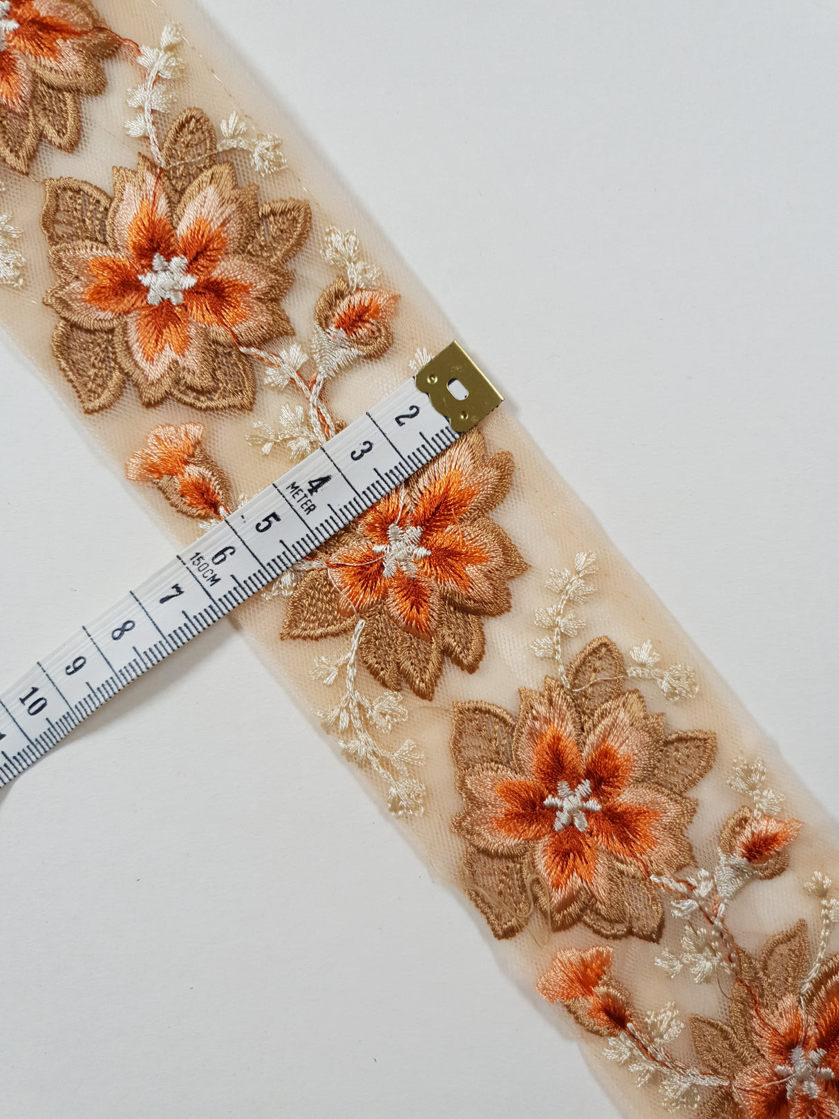 Embroidered Trim - 1 Meter - (ITR-1374)