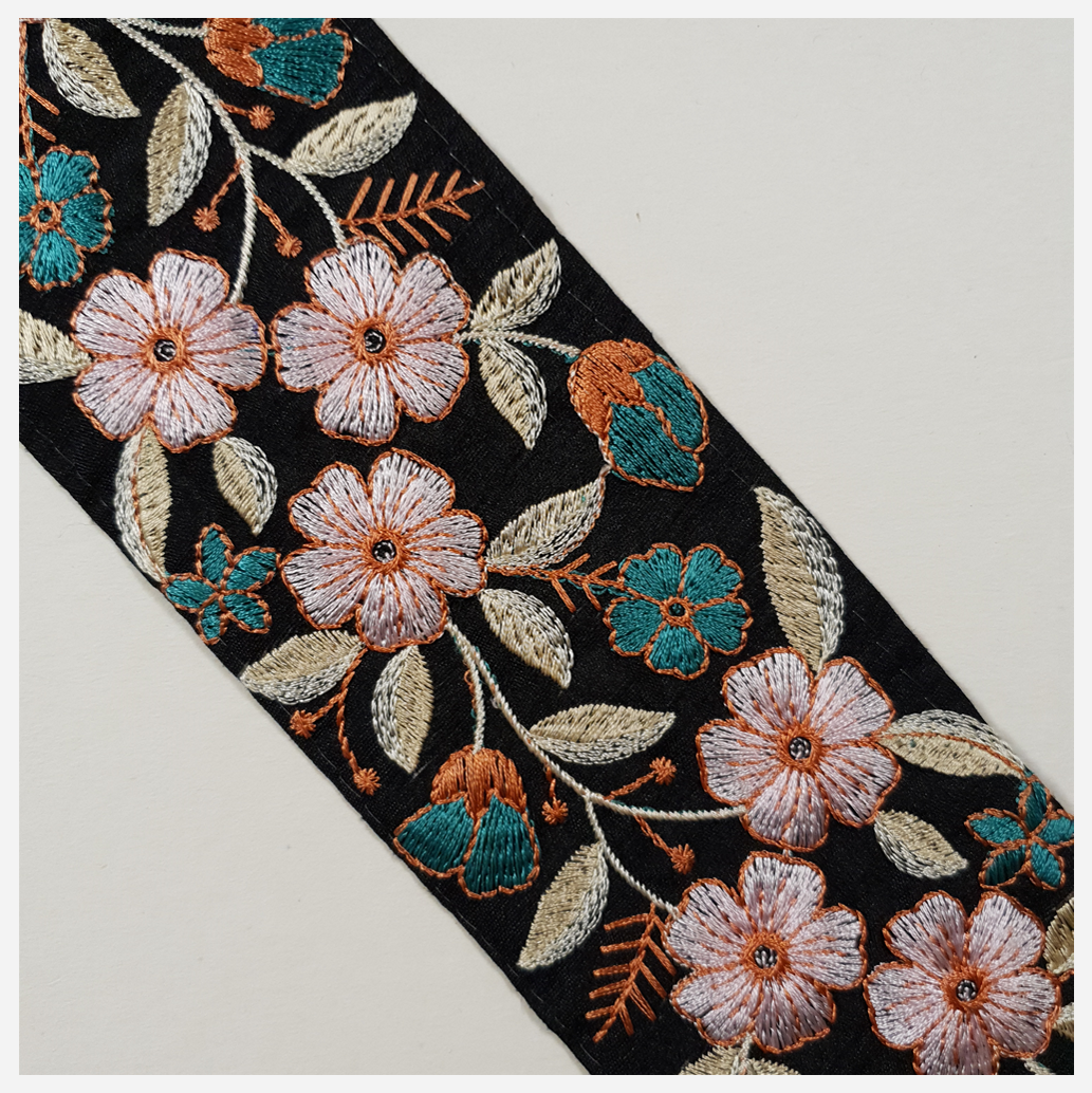 Embroidered Trim - 1 Meter - (ITR-1383)