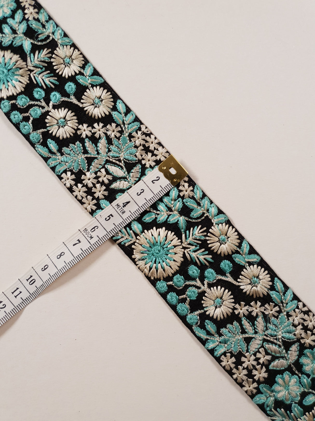 Embroidered Trim - 1 Meter - (ITR-1388)