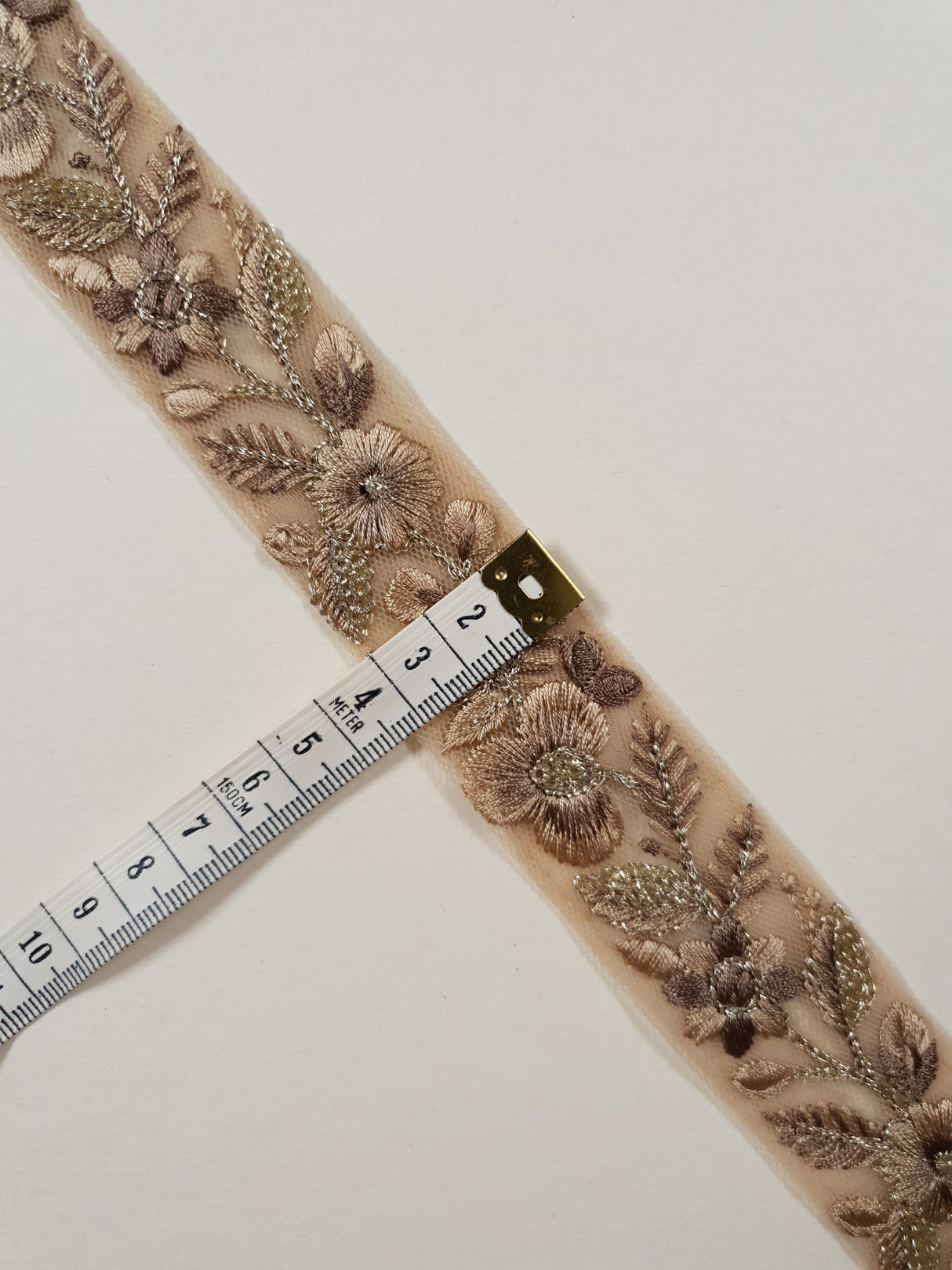 Embroidered Trim - 1 Meter - (ITR-1392)