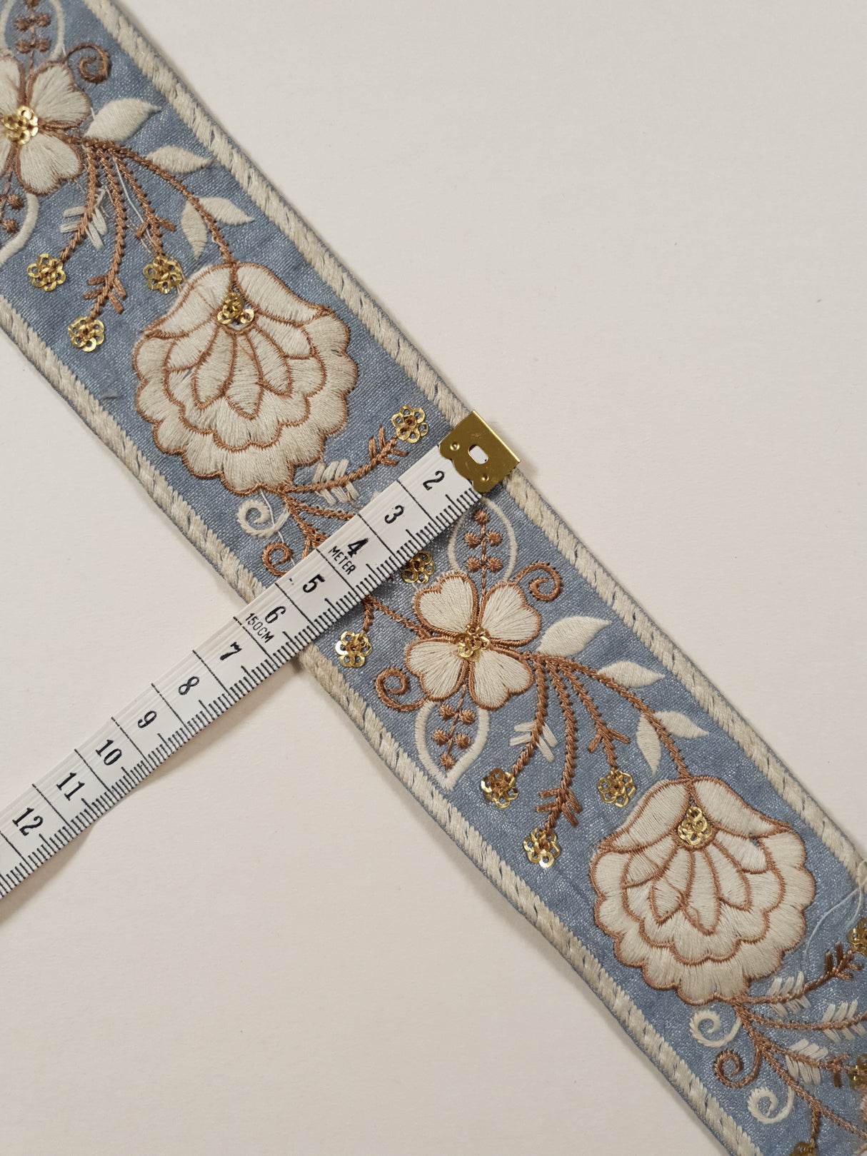 Embroidered Trim - 1 Meter - (ITR-1400)