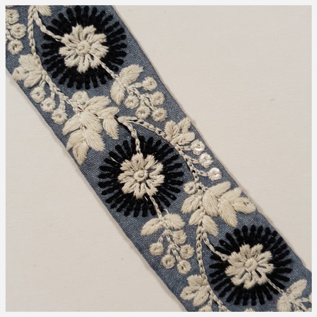 Embroidered Trim - ROLL - (ITR-1404)