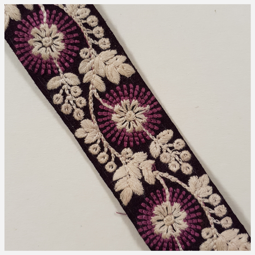 Embroidered Trim - ROLL - (ITR-1405)