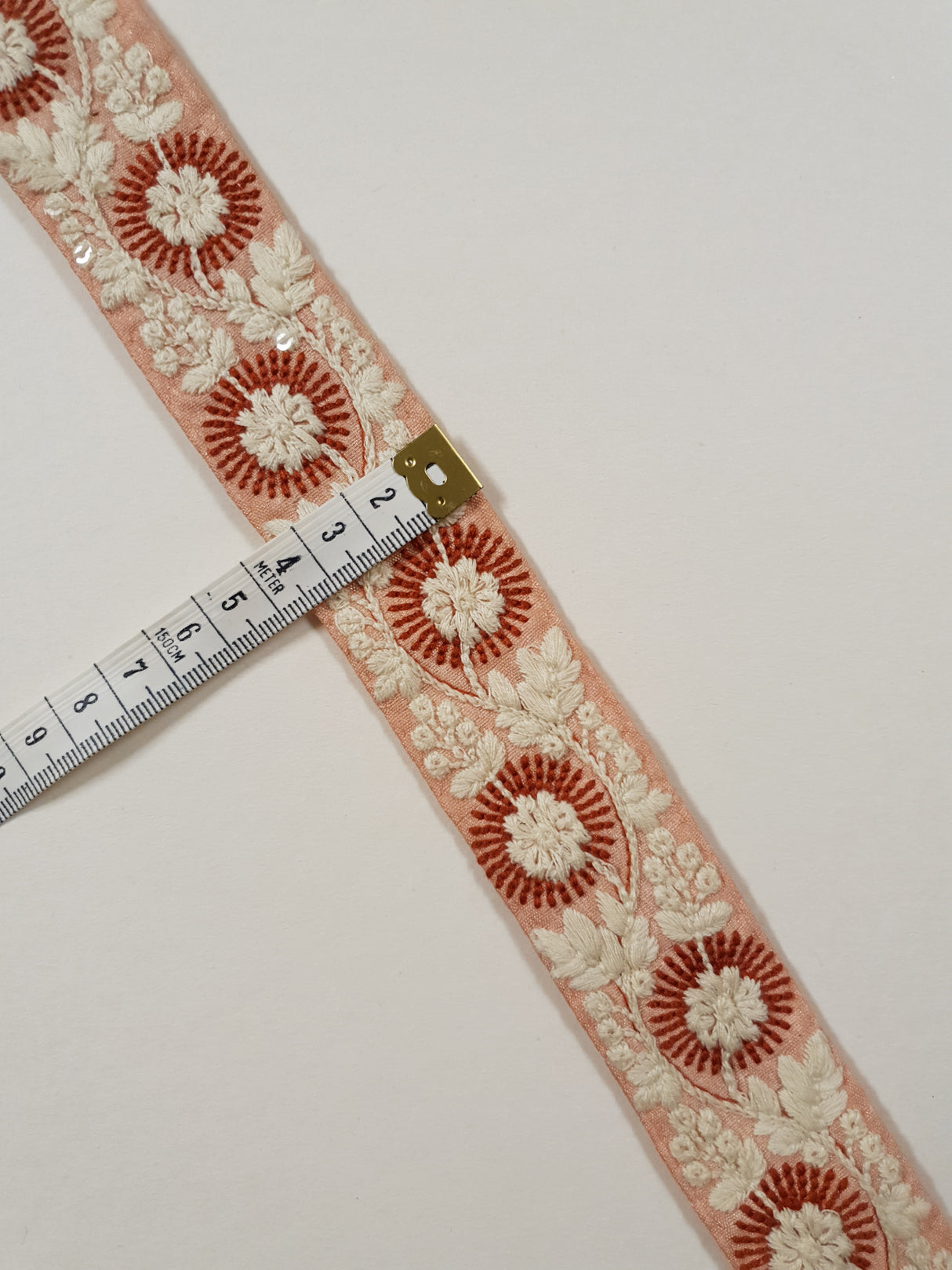 Embroidered Trim - 1 Meter - (ITR-1406)