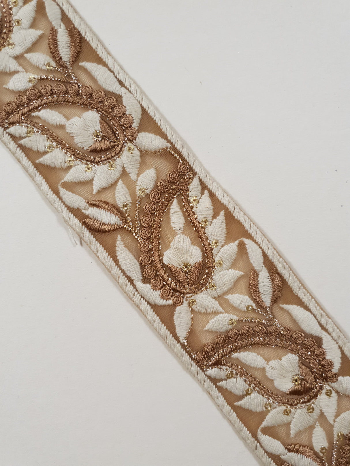 Embroidered Trim - 1 Meter - (ITR-1412)