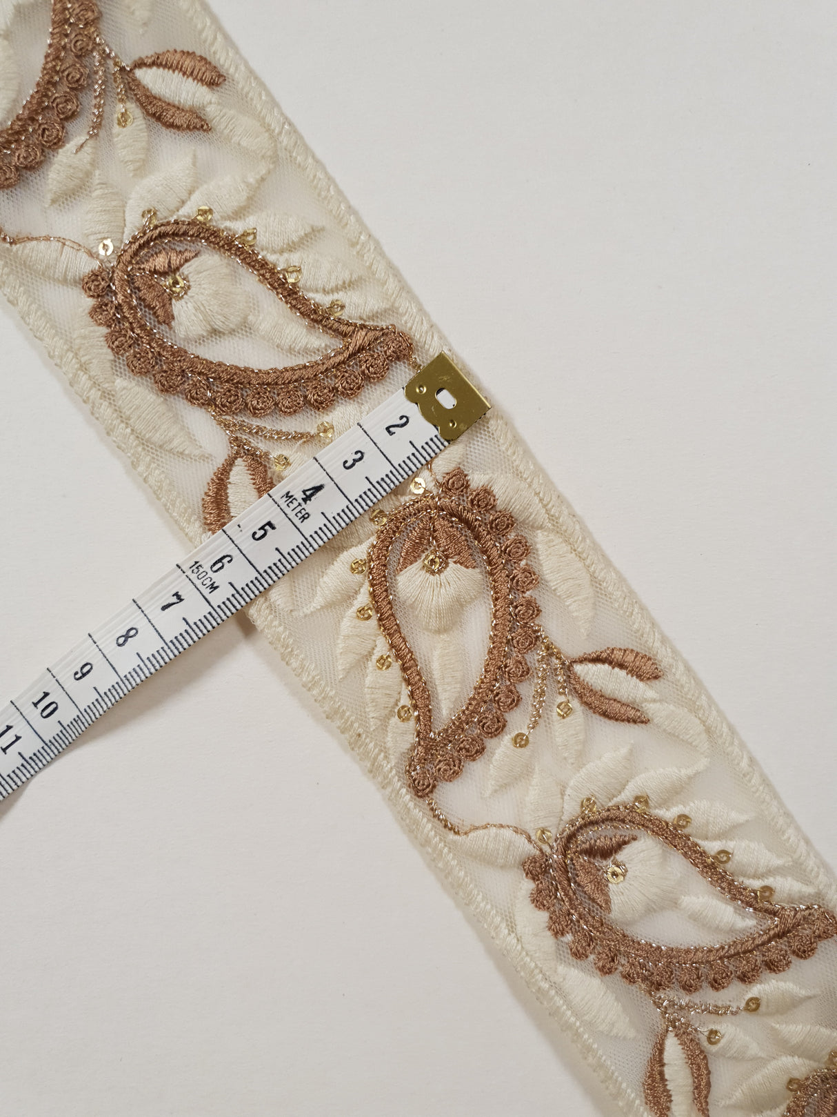 Embroidered Trim - 1 Meter - (ITR-1413)