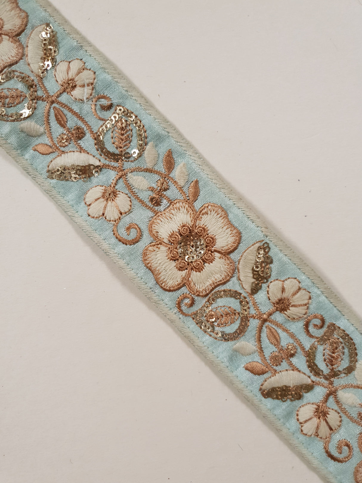 Embroidered Trim - 1 Meter - (ITR-1419)