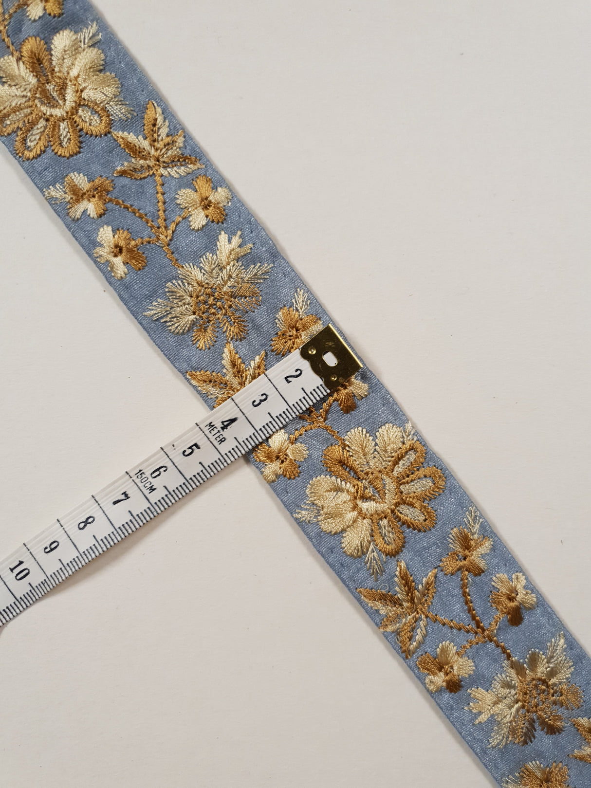 Embroidered Trim - 1 Meter - (ITR-1423)