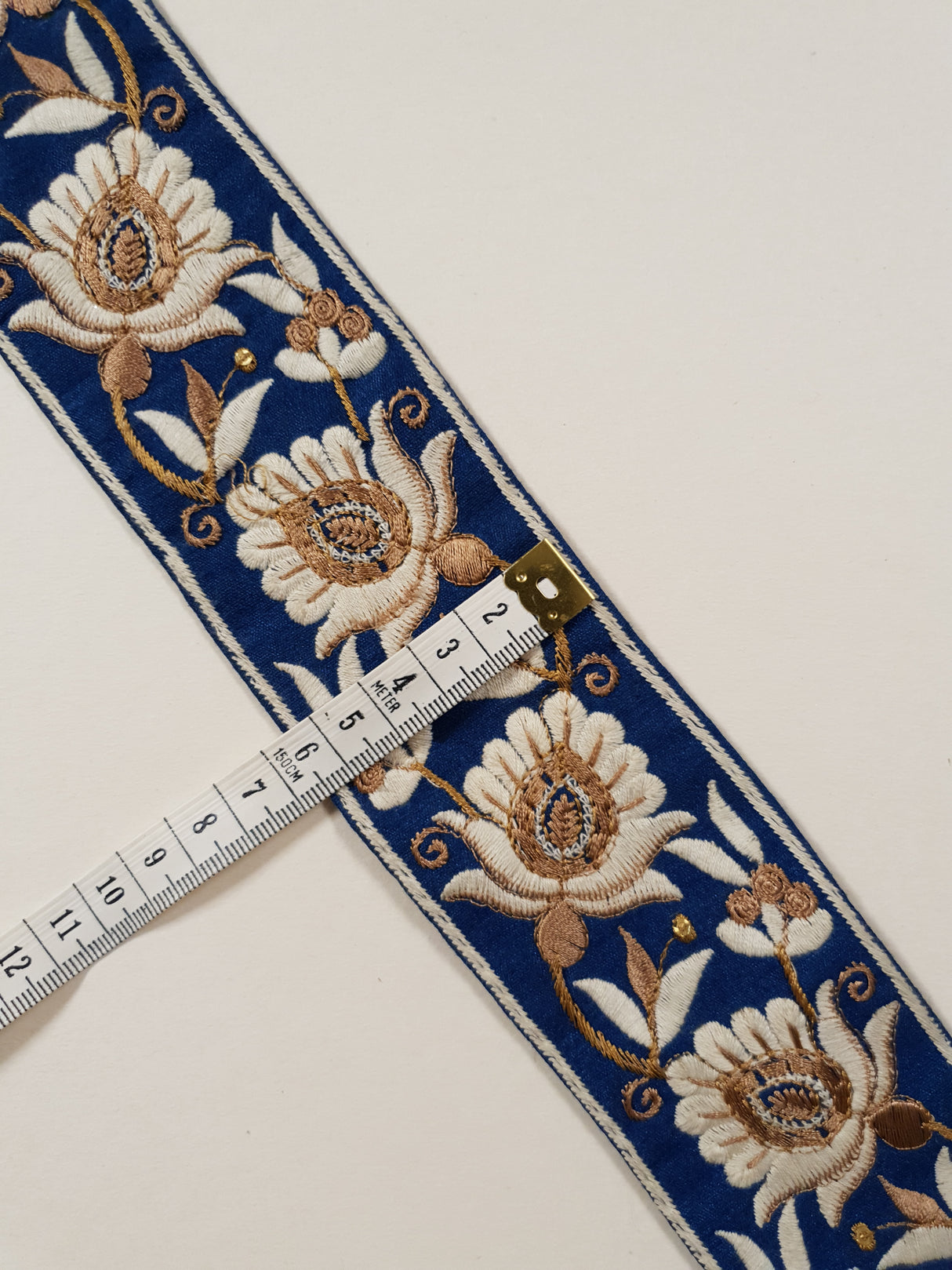 Embroidered Trim - 1 Meter - (ITR-1428)