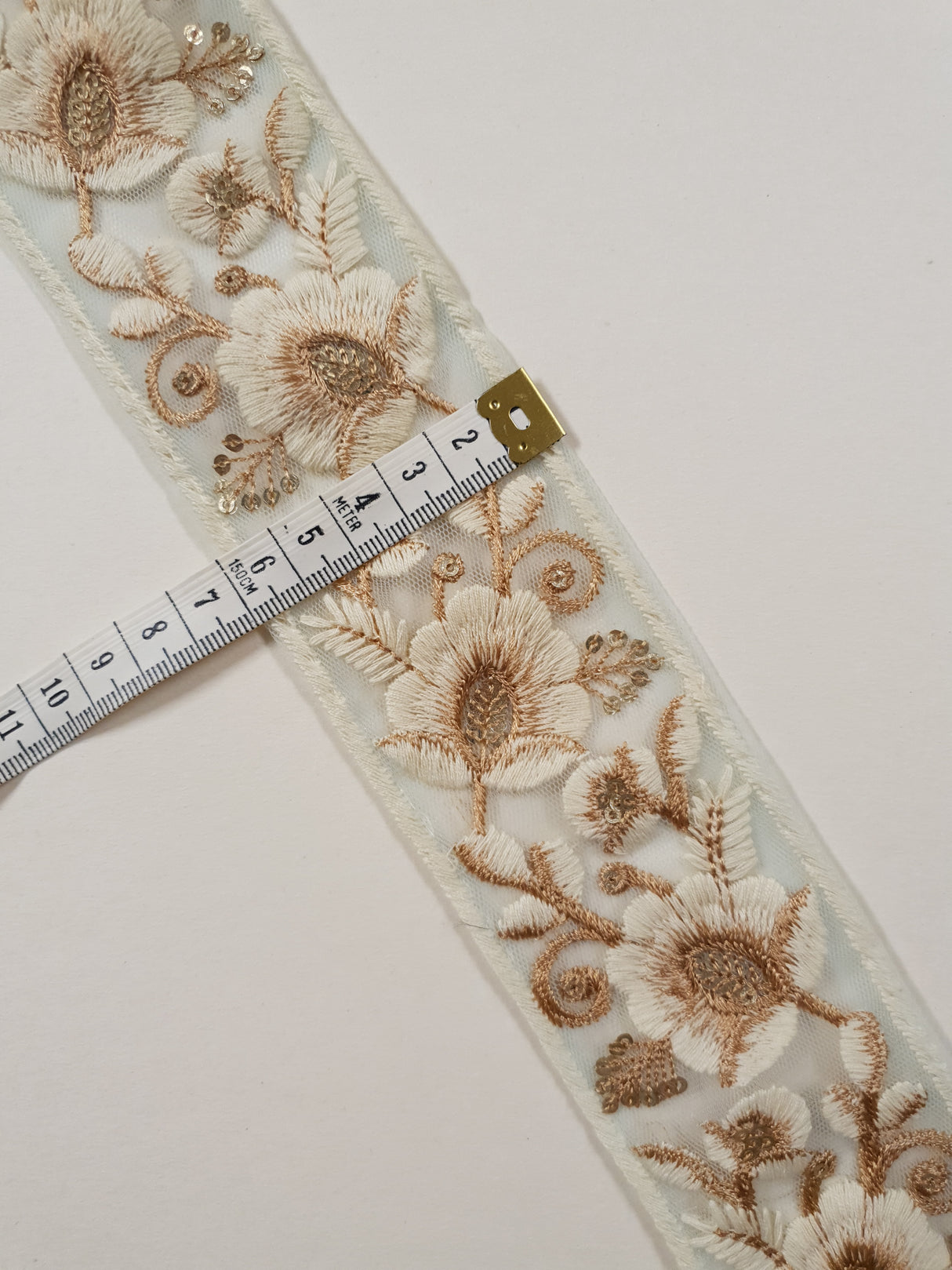 Embroidered Trim - 1 Meter - (ITR-1429)