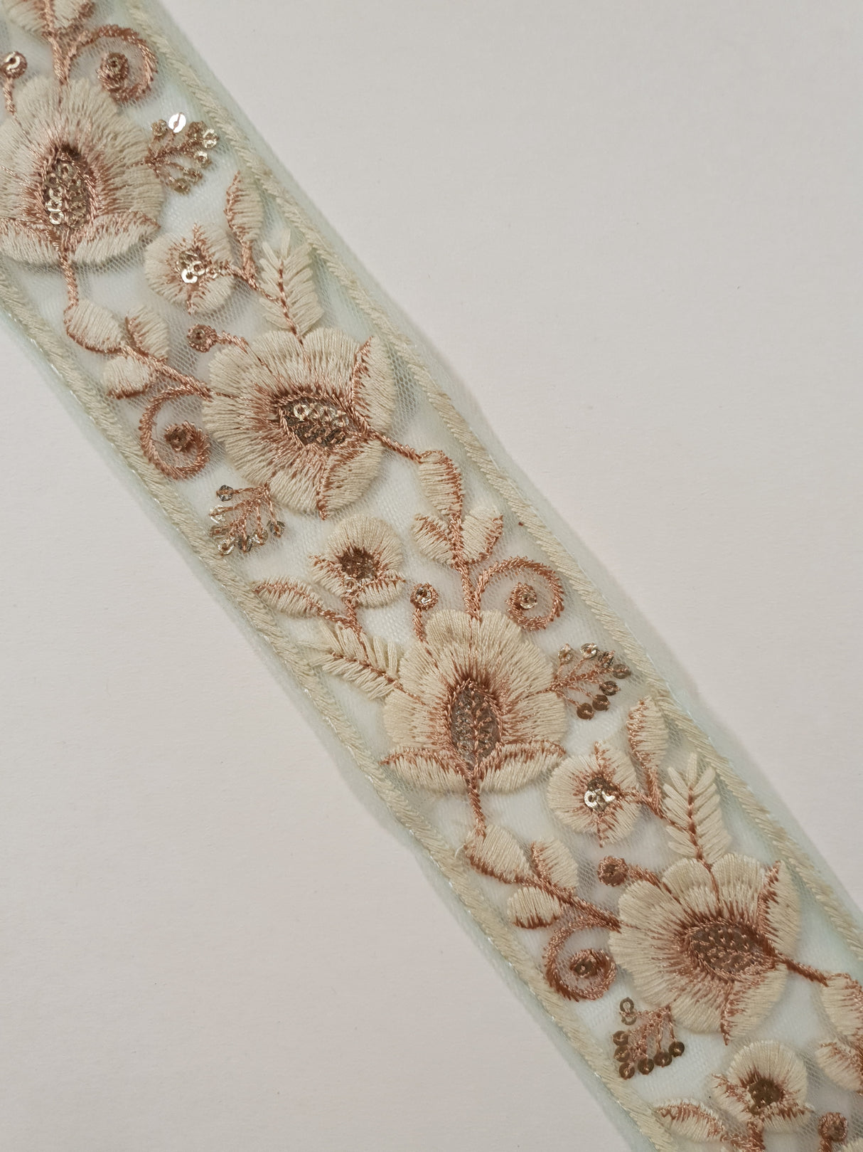 Embroidered Trim - 1 Meter - (ITR-1430)