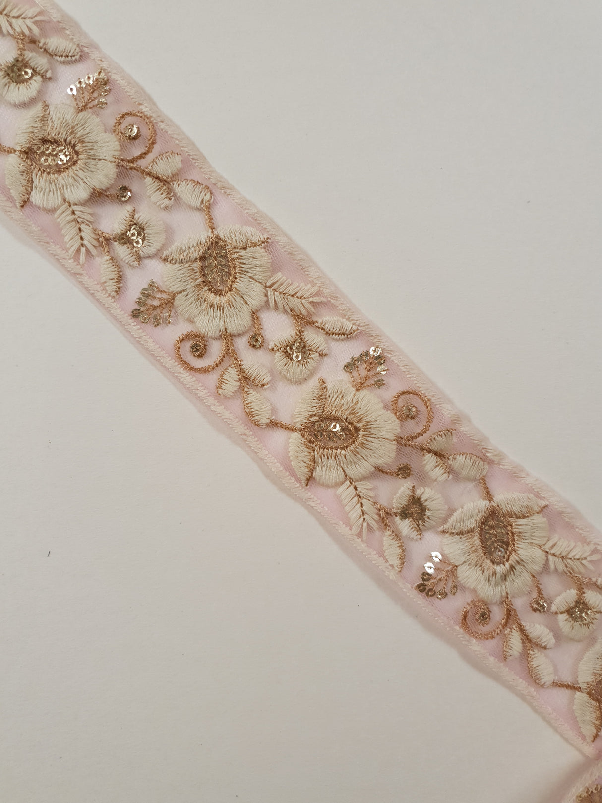 Embroidered Trim - ROLL - (ITR-1433)