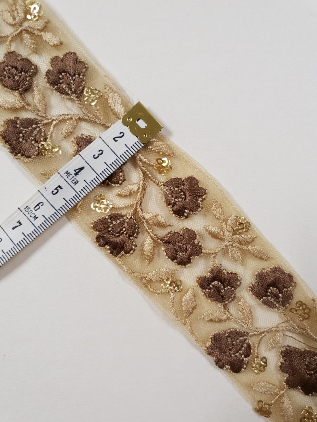 Embroidered Trim - 1 Meter - (ITR-1437)