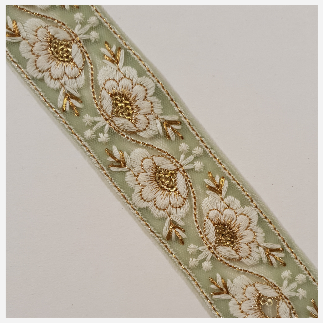 Embroidered Trim - 1 Meter - (ITR-1442)