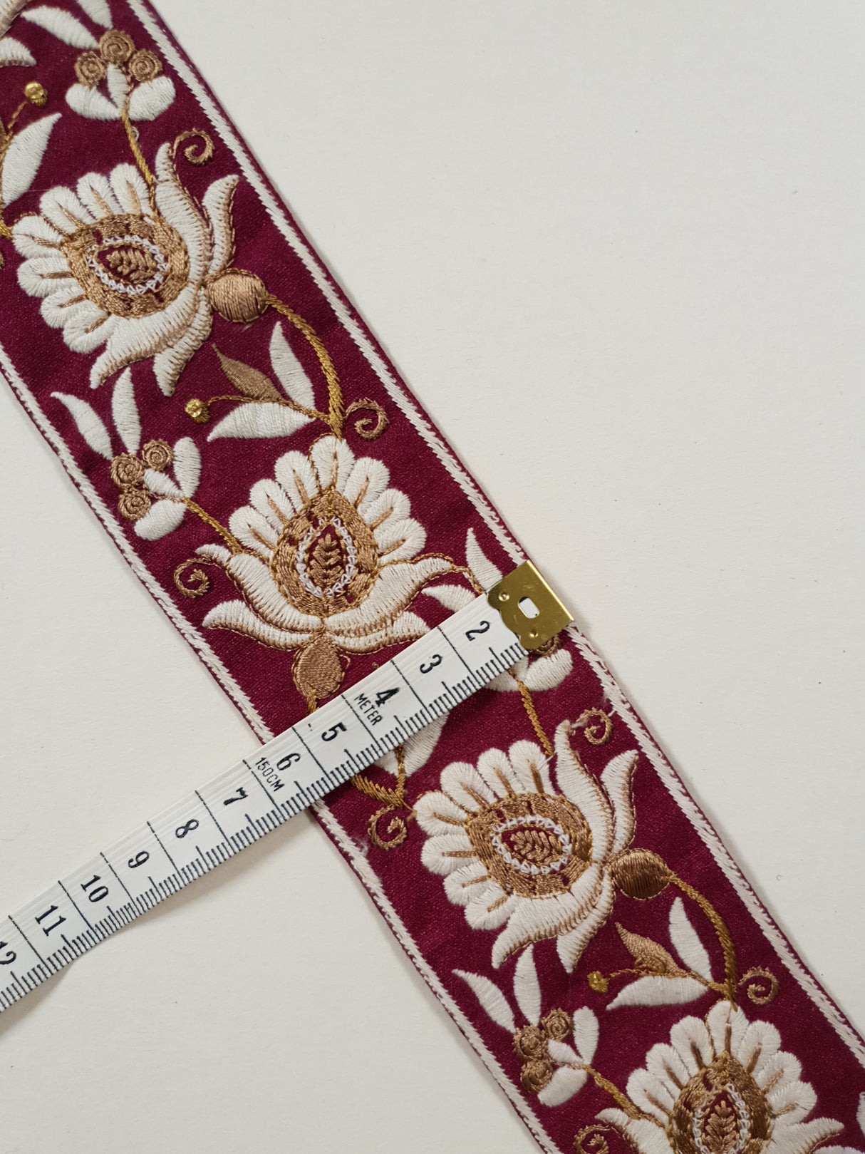 Embroidered Trim - 1 Meter - (ITR-1444)